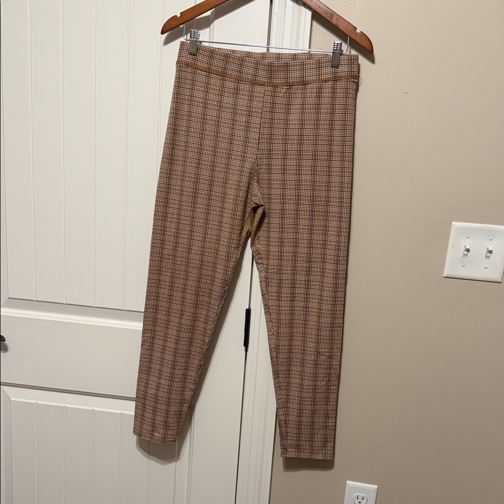 American Eagle Outfitters Plaid Leggings in Brown and Tan